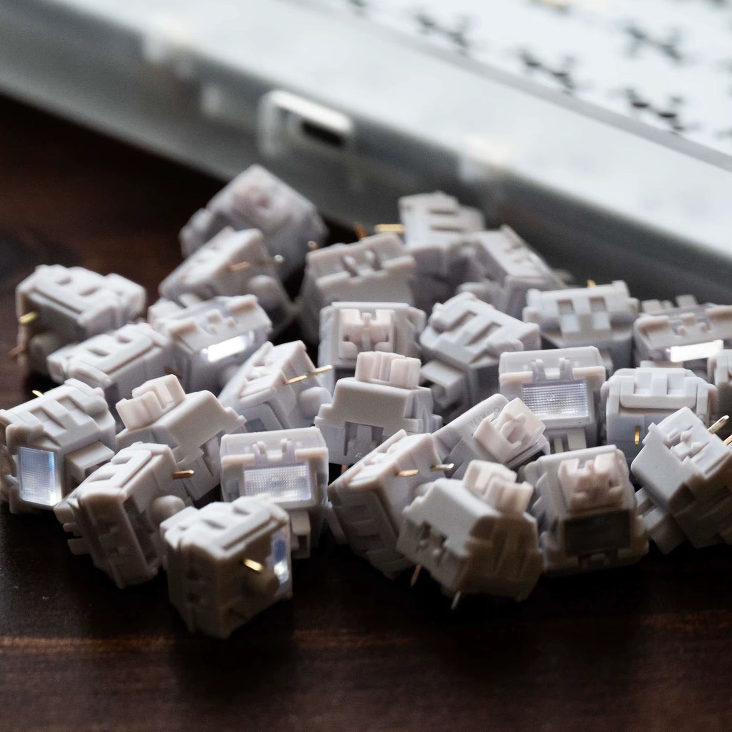 Wikuo Wild Gardenia Switch Mountain Field Gardenia Switch Zhizi 45G 56G Linear Switch for Mechanical Keyboard Factory Lubed