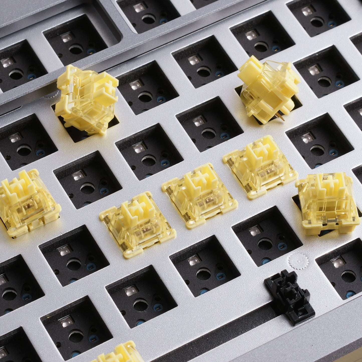 V3 Cream Yellow Pro Switch 5 Pin 50Gf Linear with Stable Dustproof Stem for Mx Mechanical Keyboard (45 Pcs)