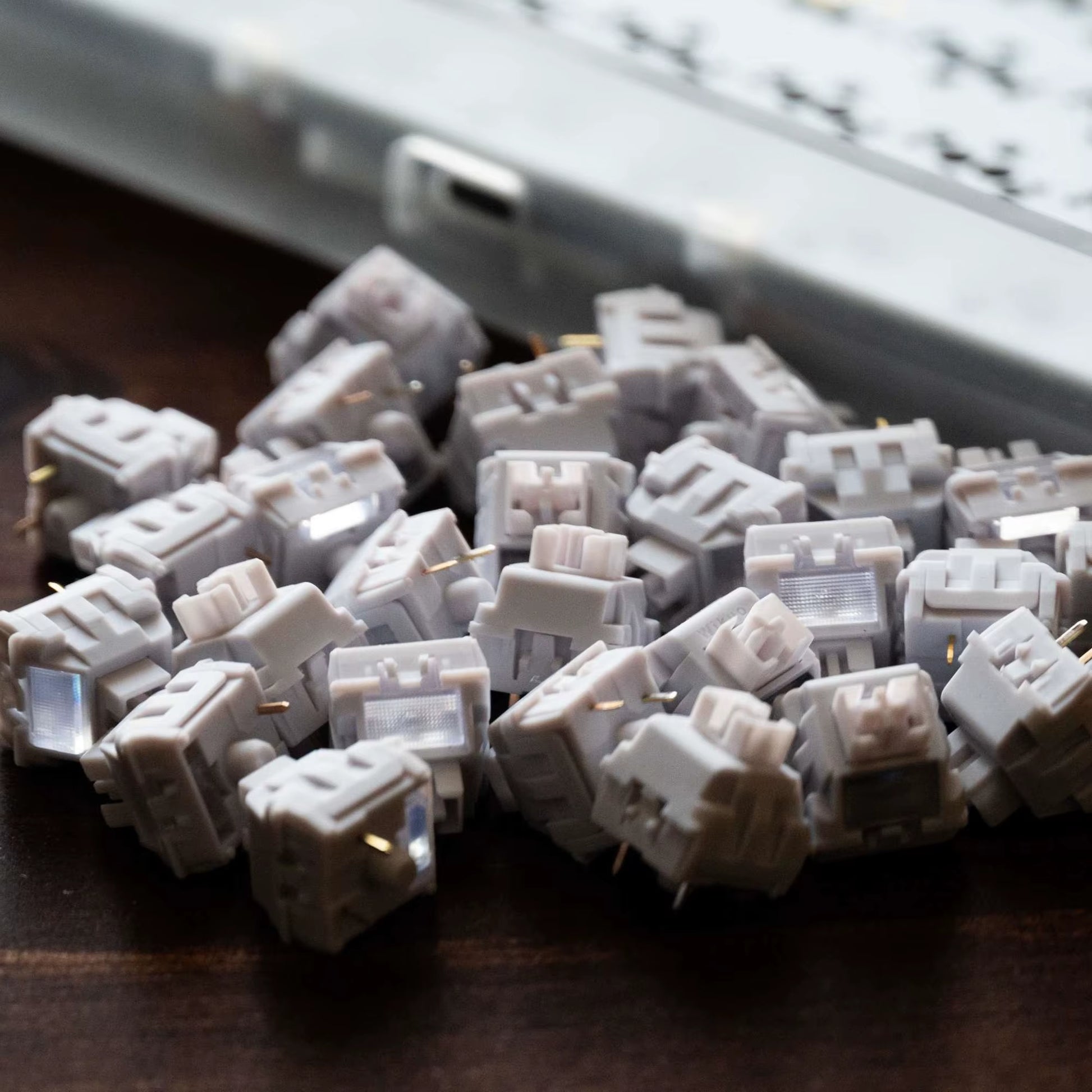 Wikuo Wild Gardenia Switch Mountain Field Gardenia Switch Zhizi 45G 56G Linear Switch for Mechanical Keyboard Factory Lubed