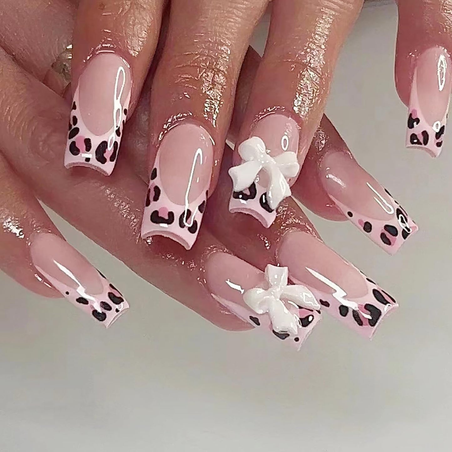 24Pcs Pink Press on Nails Short Square Fake Nails French Tip Press Ons with Flower Bow Charms Design Acrylic False Nails Glitter Rhinestone Glue on Nails Glossy Artificial Stick on Nails Kit for Women